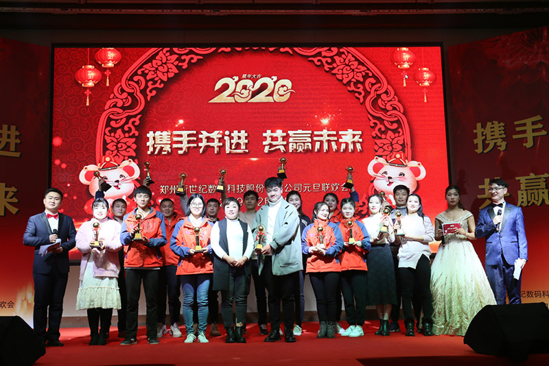 �T���L��